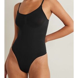 SKIMS Everyday Sculpt Bodysuit - Onyx